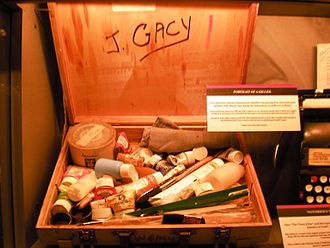 National_Museum_of_Crime_and_Punishment_-_John_Wayne_Gacy's_art_kit_(3776174113).jpg